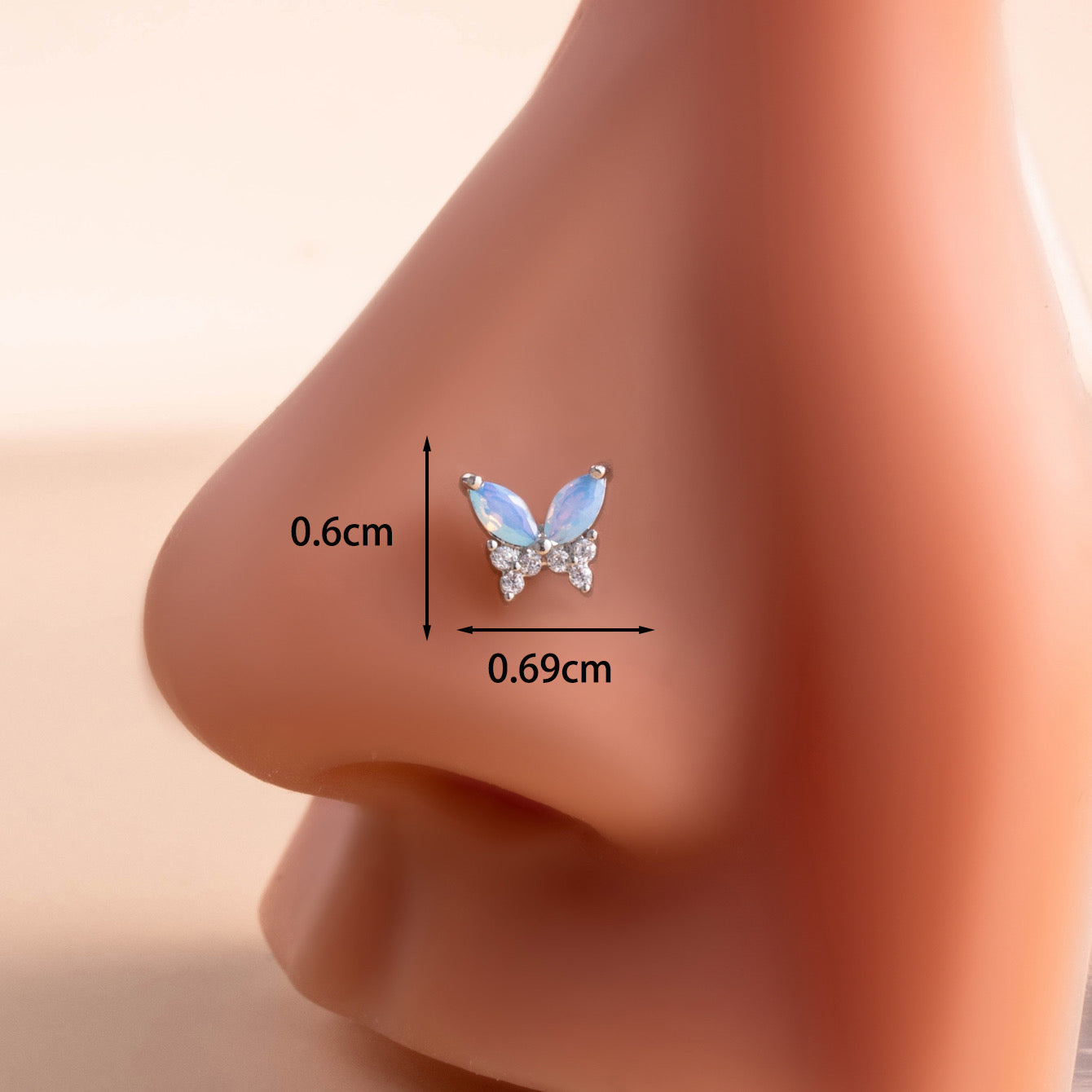 Piercing nez papillon 0,6cm x 0,69cm tige en L