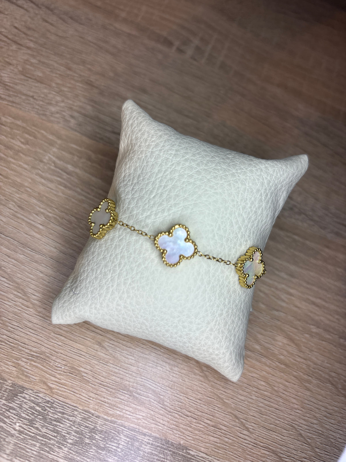 Bracelet Mandy doré et interieur holographique