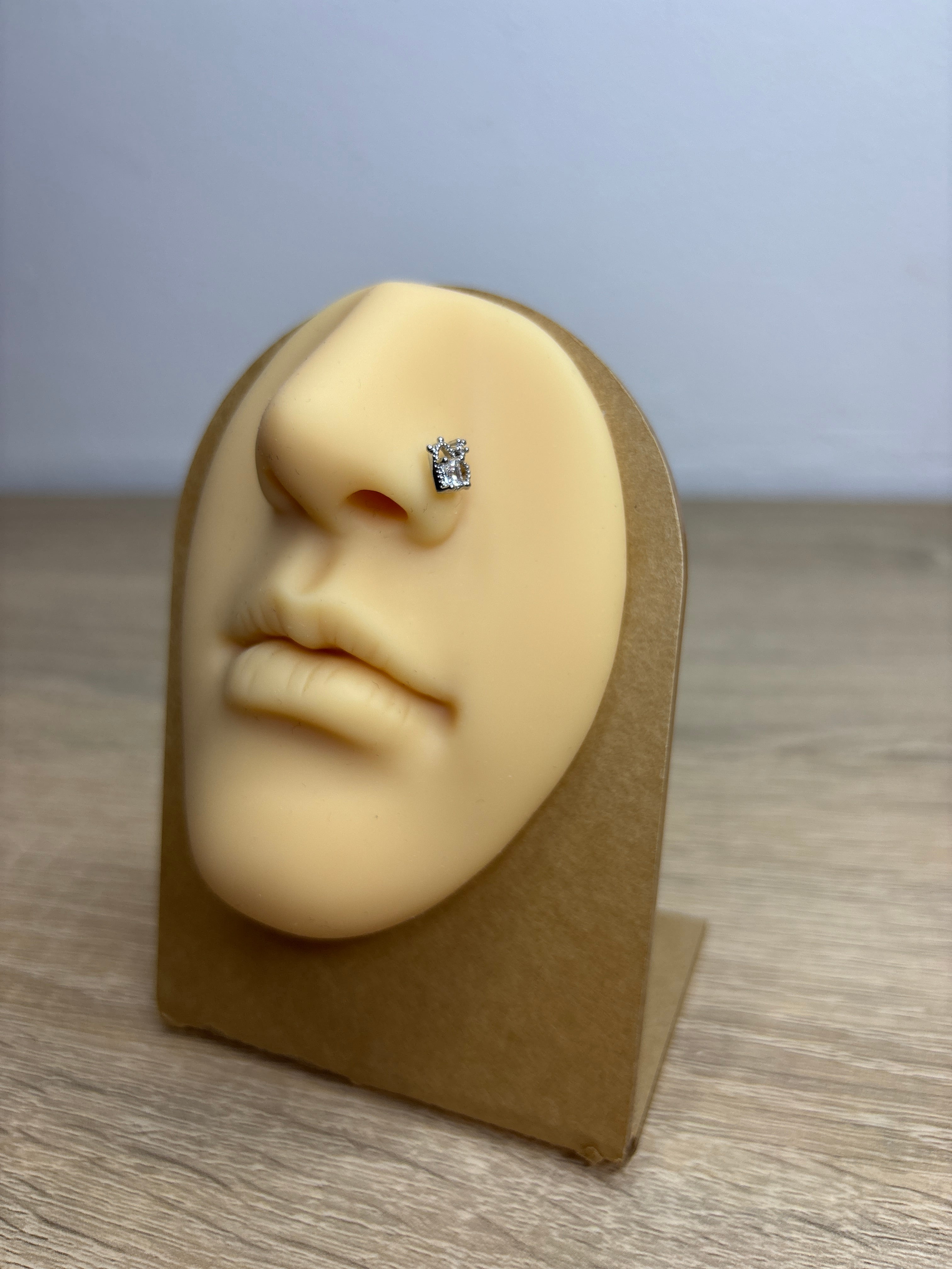 Piercing nez cœur argenté 0,77cm x 0,8 cm