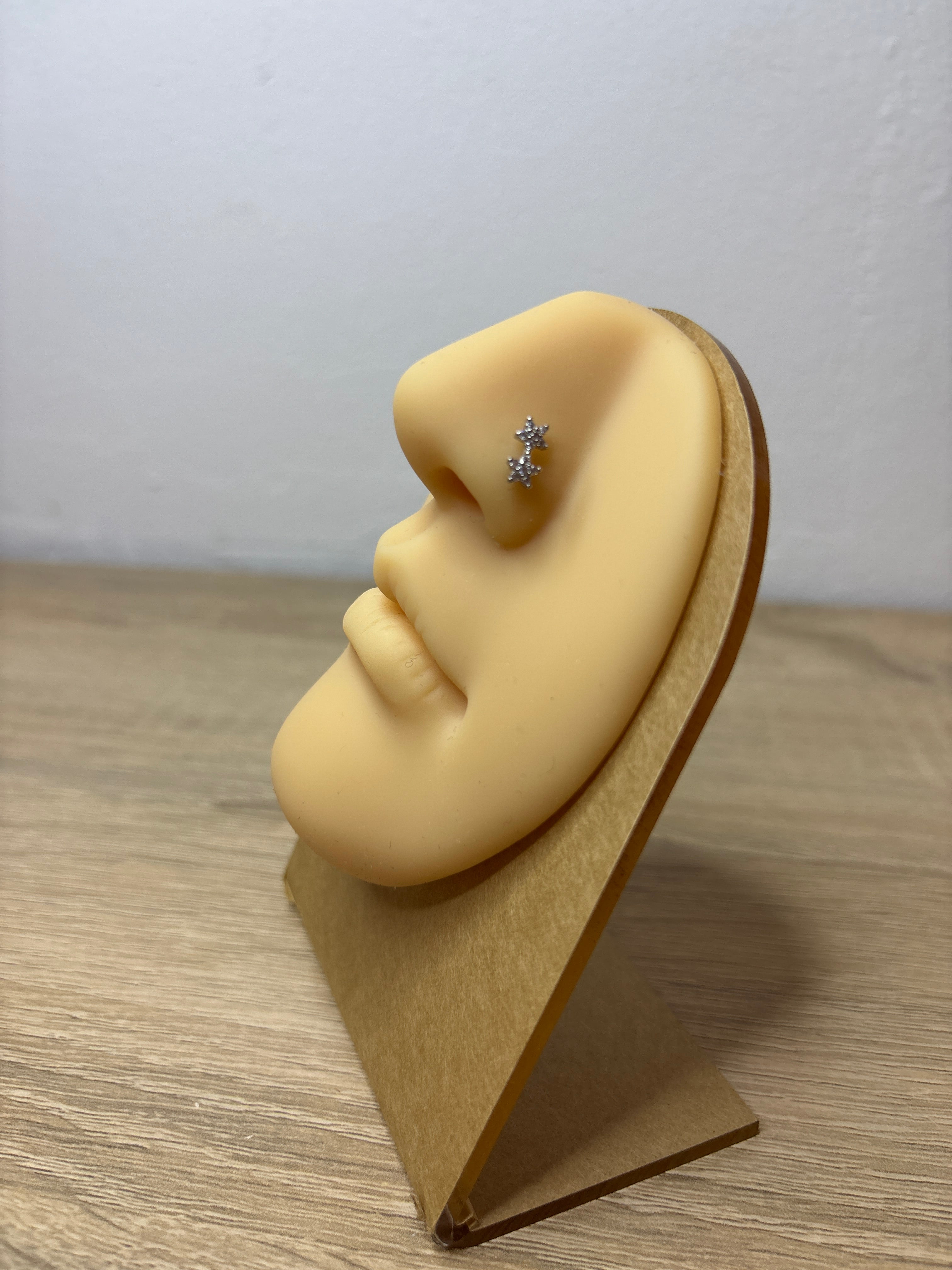 Piercing nez duo étoile 0,81cm x 0,43cm tige en L