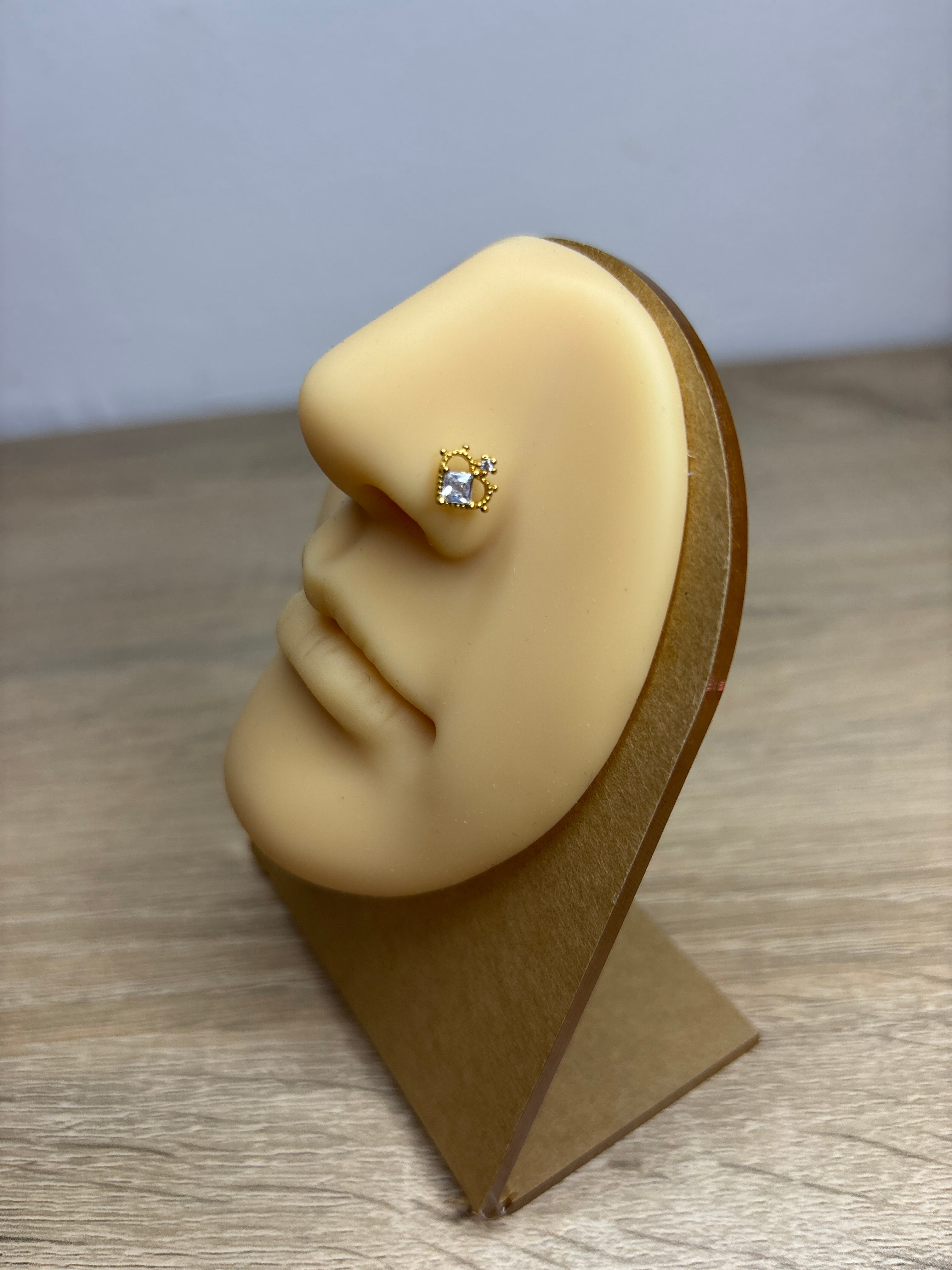 Piercing nez cœur doré 0,77cm x 0,8 cm