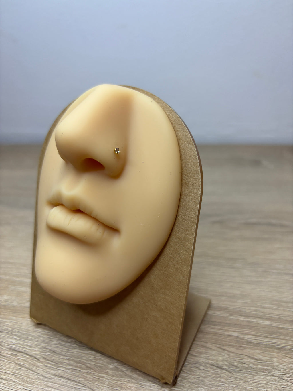 Piercing nez rond 2 mm lige en L