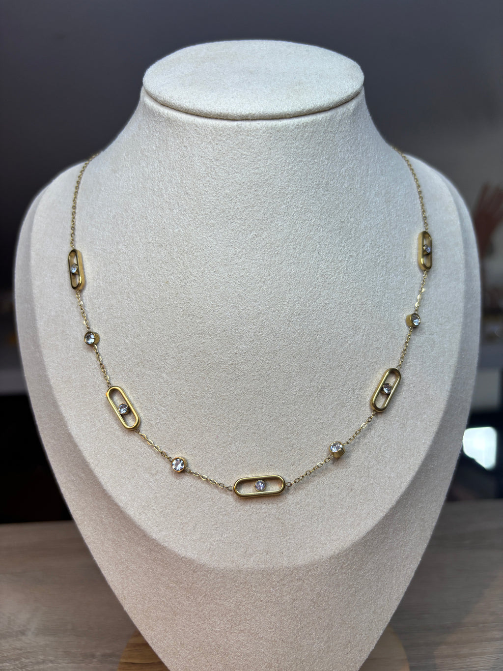 Collier Dora