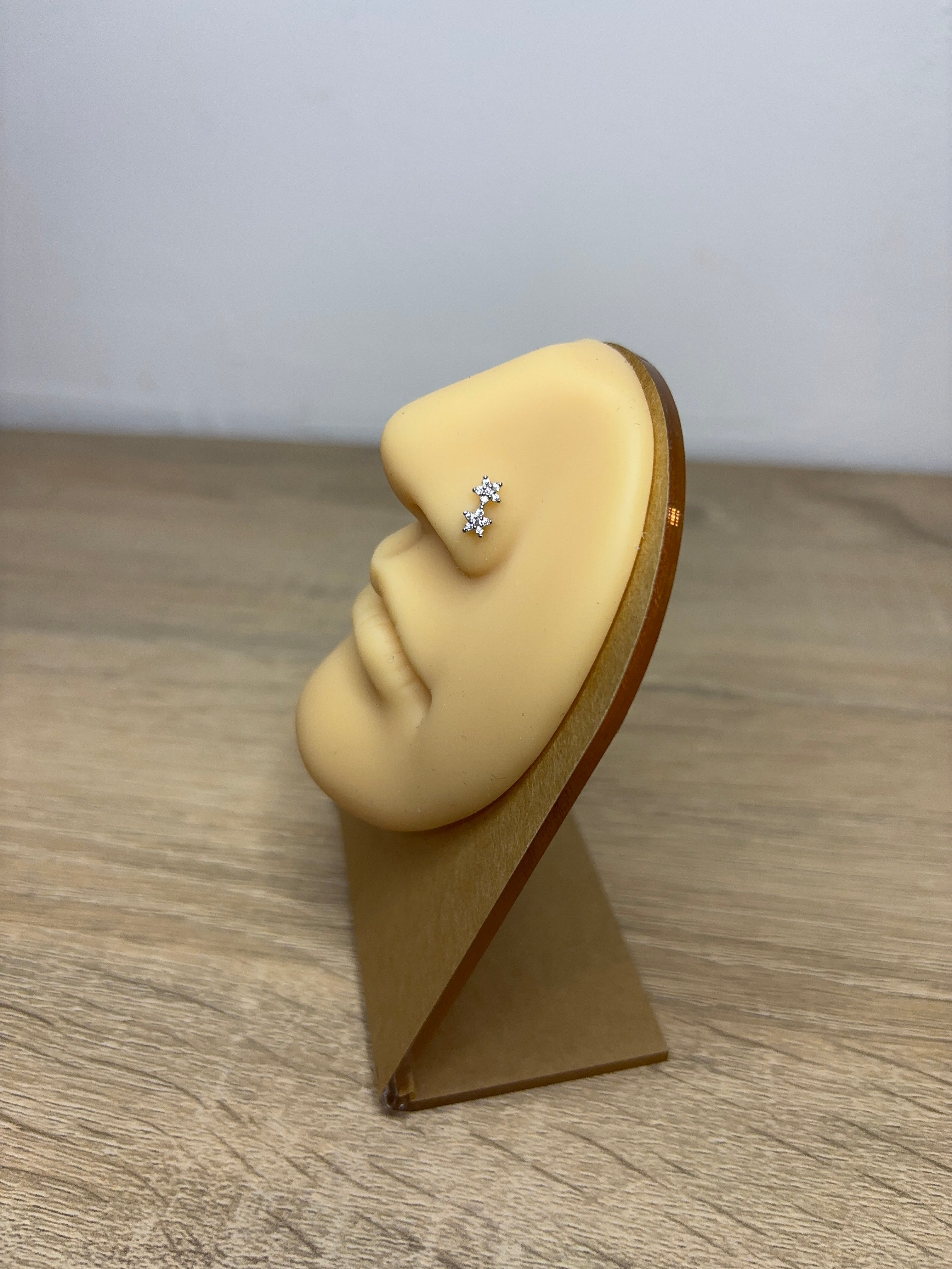 Piercing nez duo étoile 0,81cm x 0,43cm tige en L