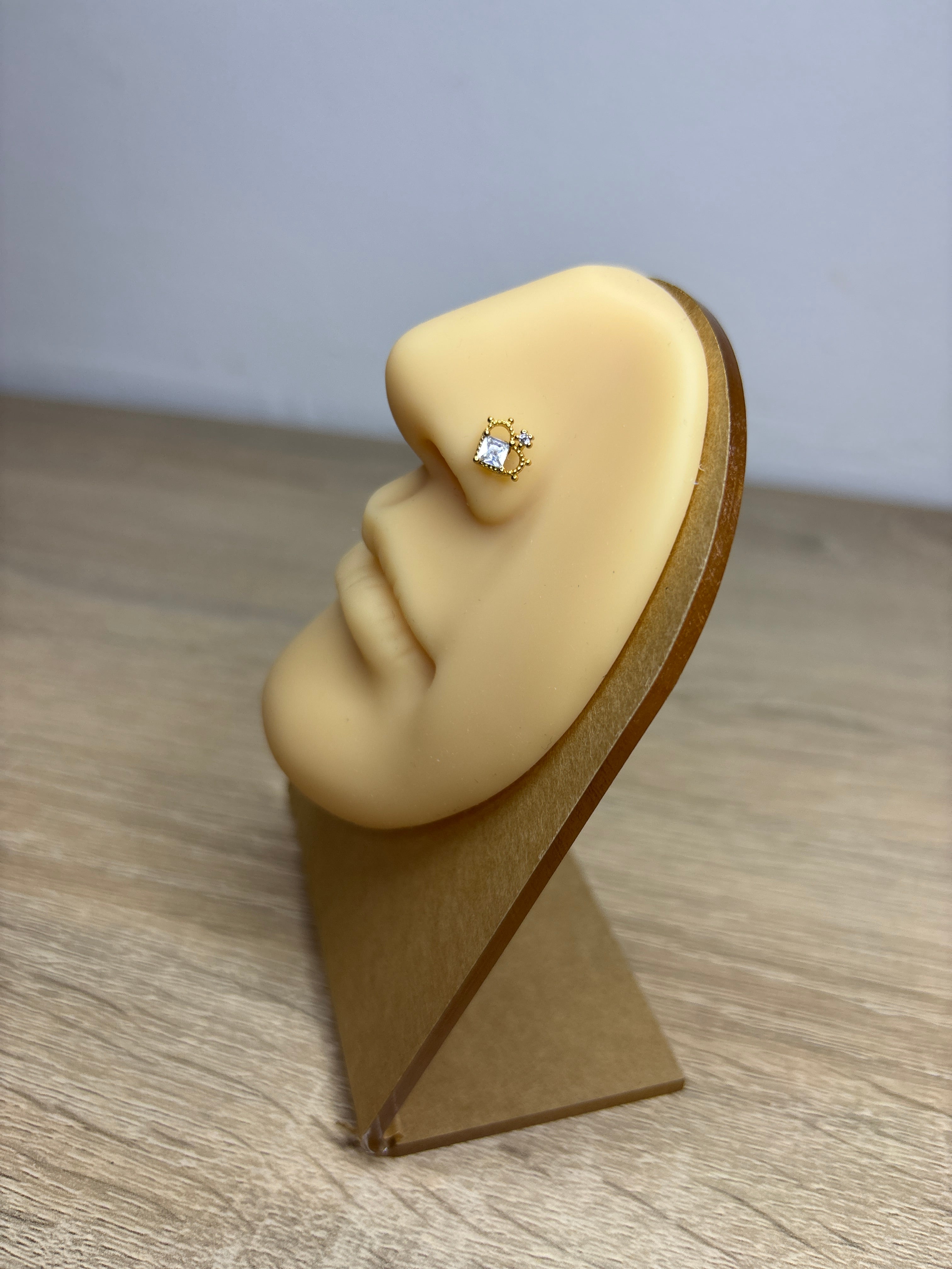 Piercing nez cœur doré 0,77cm x 0,8 cm